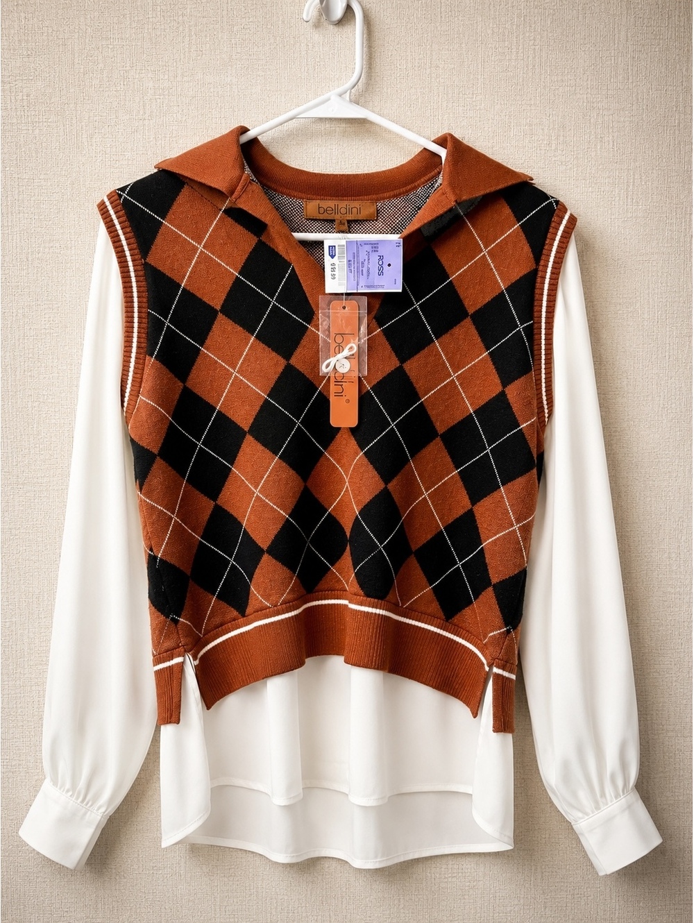 NWT Belldini Argyle Sweater Vest Layered Blouse Size M Rust Black